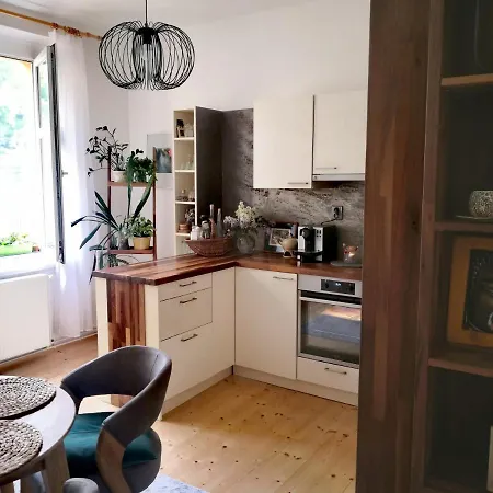 Ivana * ジェチーン